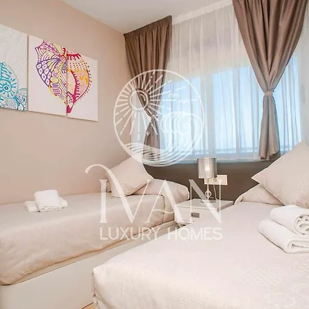 Apartment Casa Santiago Ivan Luxury Homes 9ªplta Posterior 1ªlinea *